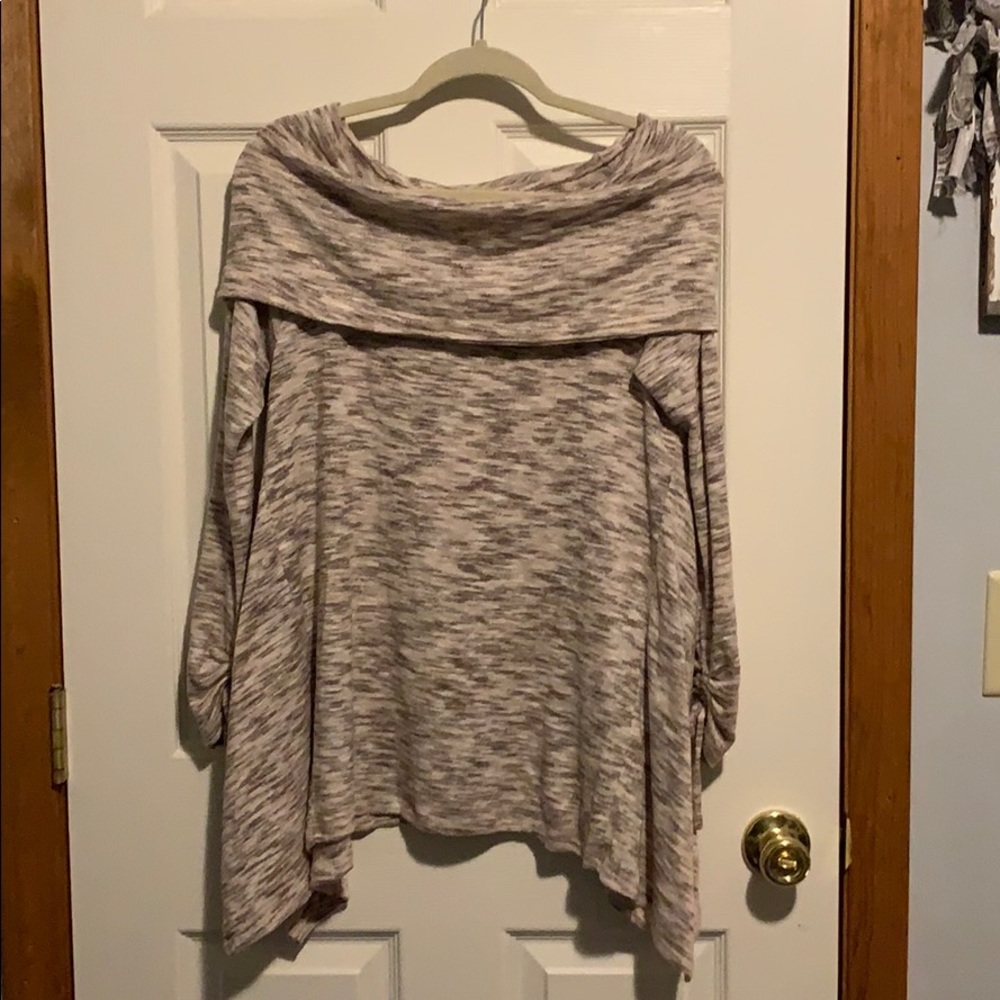 Knox Rose off the shoulder top